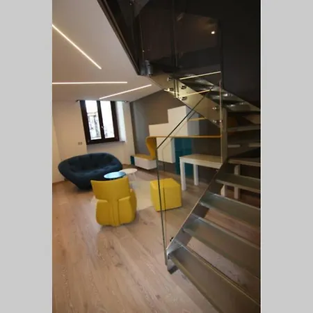 Loft Incantevole In Pieno Centro Con Garage * Cuneo